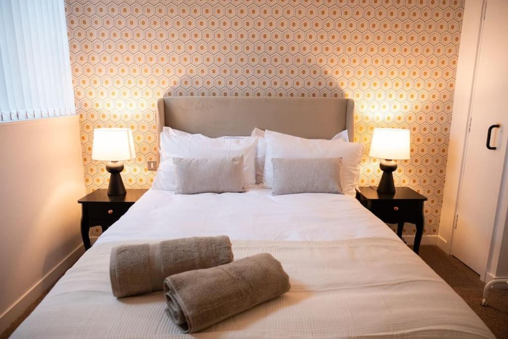 2 Bed Apt In Leeds City Centre Экстерьер фото